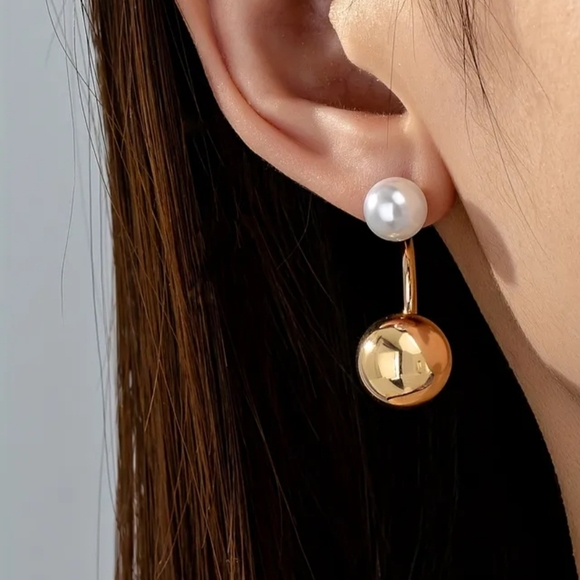 Anthropologie Jewelry - Gold and Pearl Drop Earrings